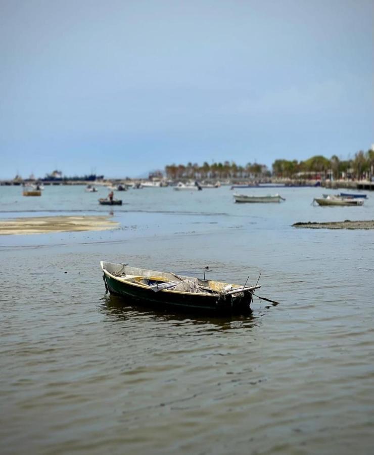 Sea View * Wlora